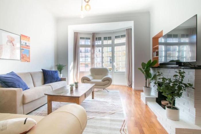 Menton Center - Elegant & Spacious 2BR