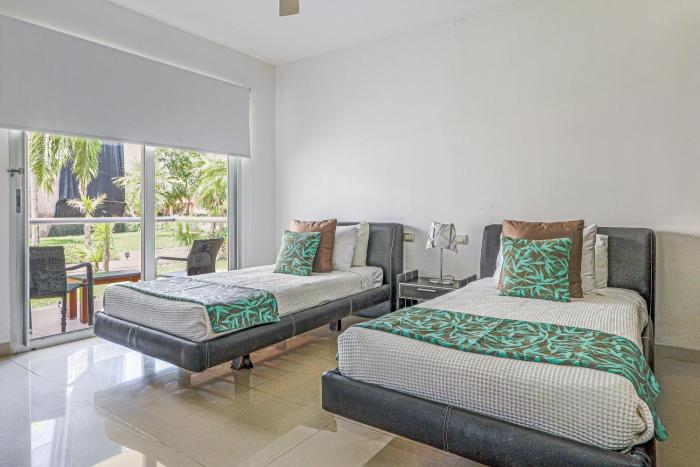 Seaside Serenity Retreat at Mareazul Norte- Studio