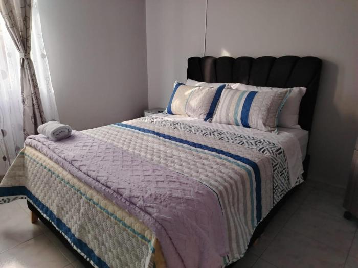 Dos Habitación independientes con Baño compartido