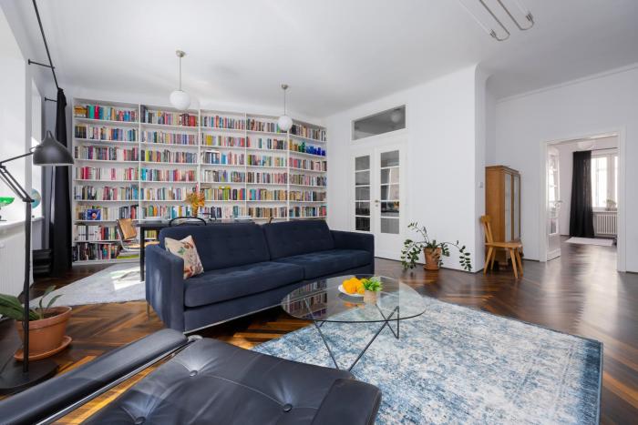 Atmospheric 1 Bedroom Apartment by Noclegi Renters