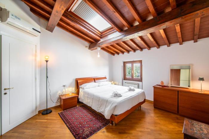 Apartment well connected to the centre