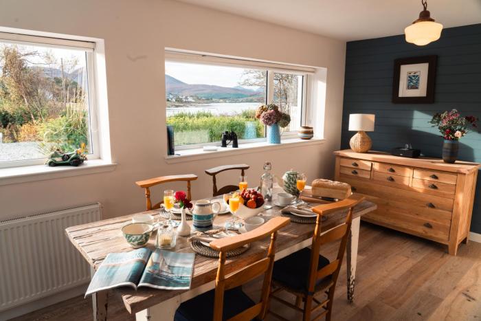Waterside Cottage by the sea - Broadford
