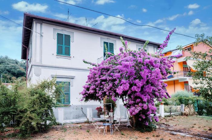 Casa elegante in mezzo al verde