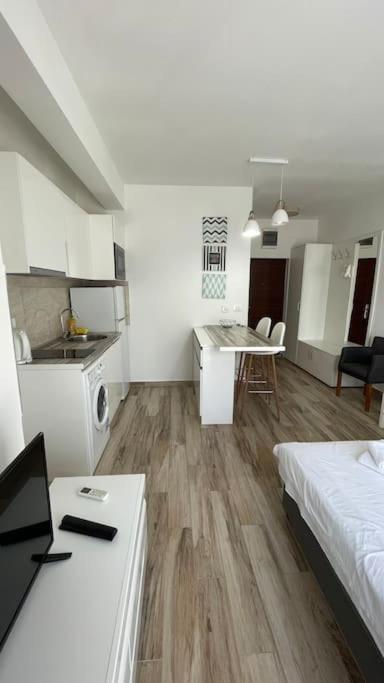 Sunny Studio in Bečići