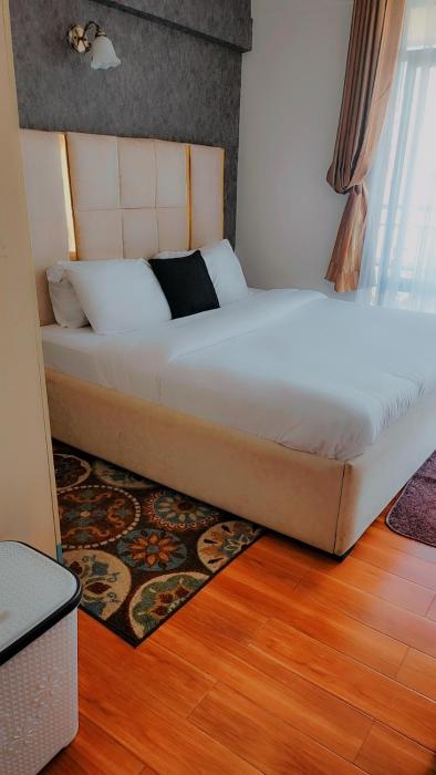 Kilimani One bedroom with Extra room Apartment