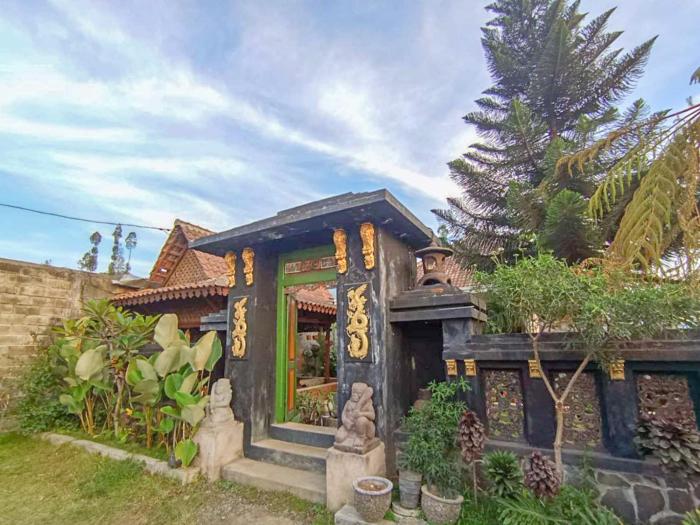 Intayu Homestay RedPartner