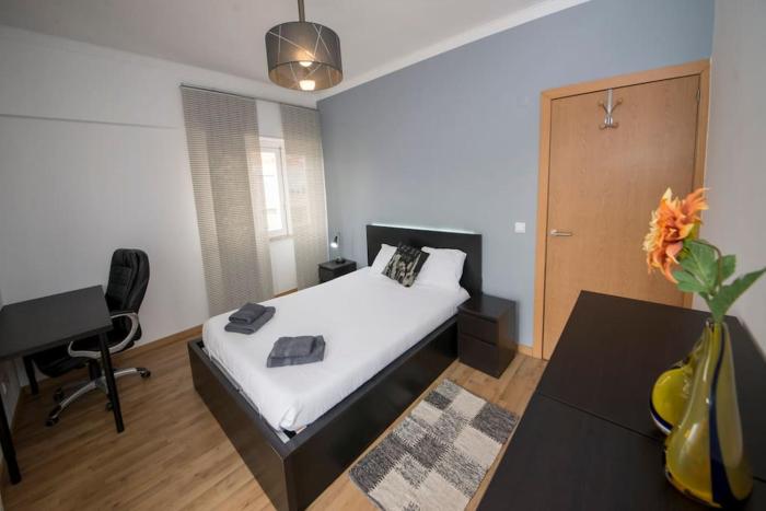 Ocean Avenue Apt, beach, surf, golf, sunsets,walks