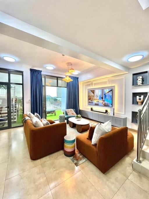 Dopamine Penthouse with Private Pool