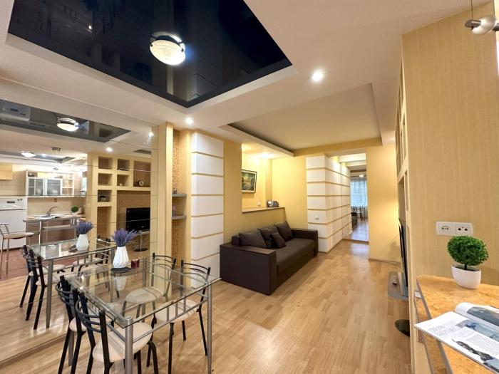 Апартаменты на Алчевских 5