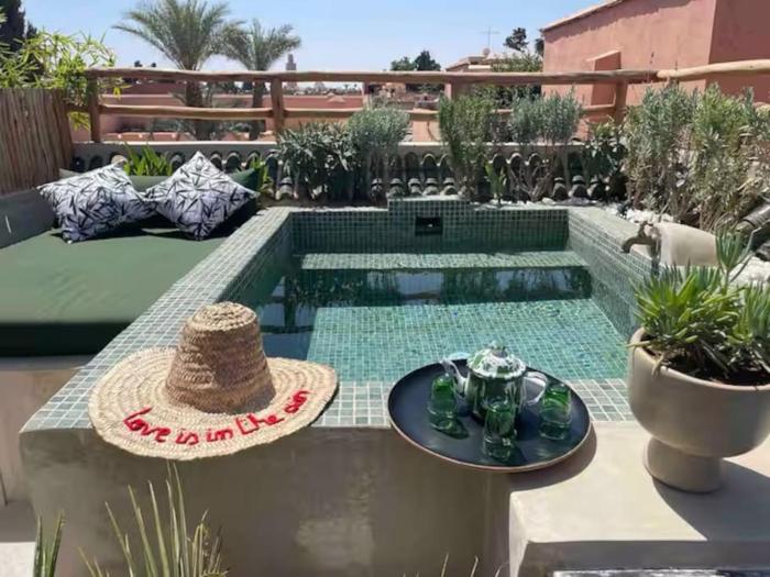 Riad Ptit Kech, Bassin terrasse - Petits déjeuners