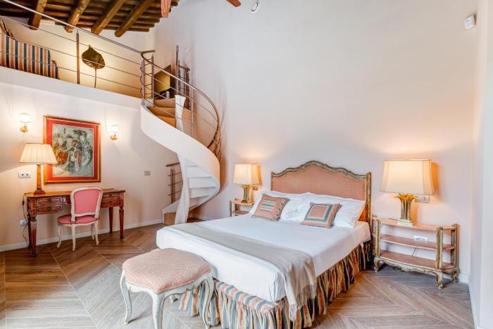 BMGA l Luxury Home with Patio in Trastevere