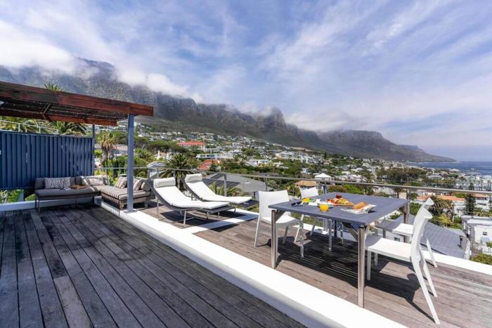 View Talay Apt - Panoramic Views & walk to beach