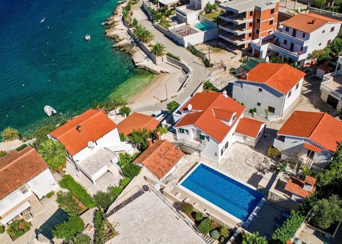 Apartments Bisernica