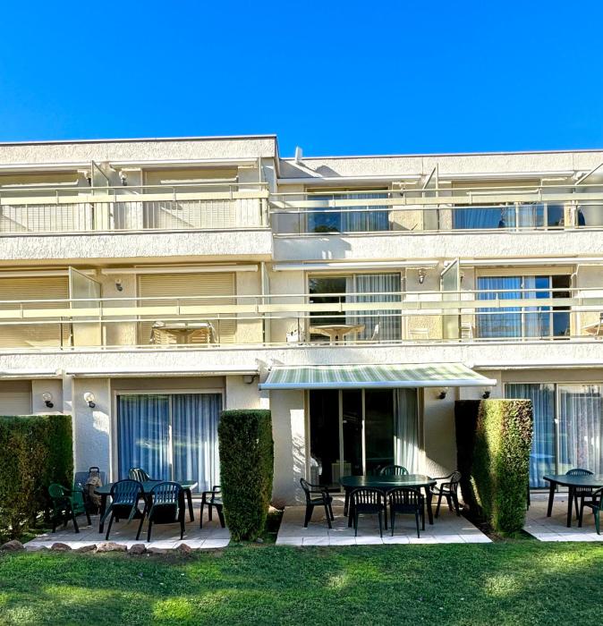 Rez-jardin rénové à Saint-Raphaël, Côte dAzur