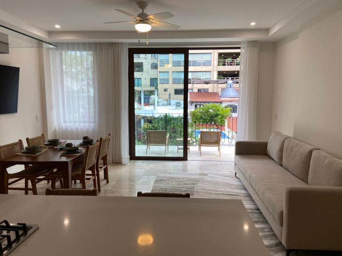 Francisca Luxury Suites - Adults Only