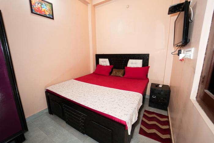 Krishna Kunj Homestay & Resort Ayodhya