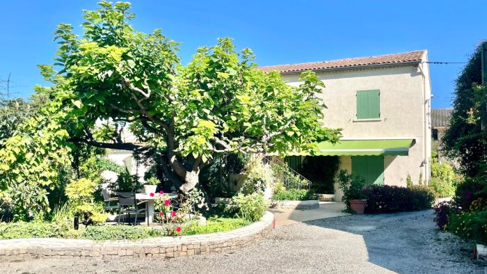 Rendez-vous au soleil de Provence - gite 4 personnes 80m2 - coin jardin - climatisation-moustiquaires