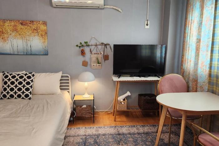 #A5 Opensale Long-term accommodation discount on the 1st floor of Mapo Sinchon hotspot for 5 minutes walk from Hongik University 4