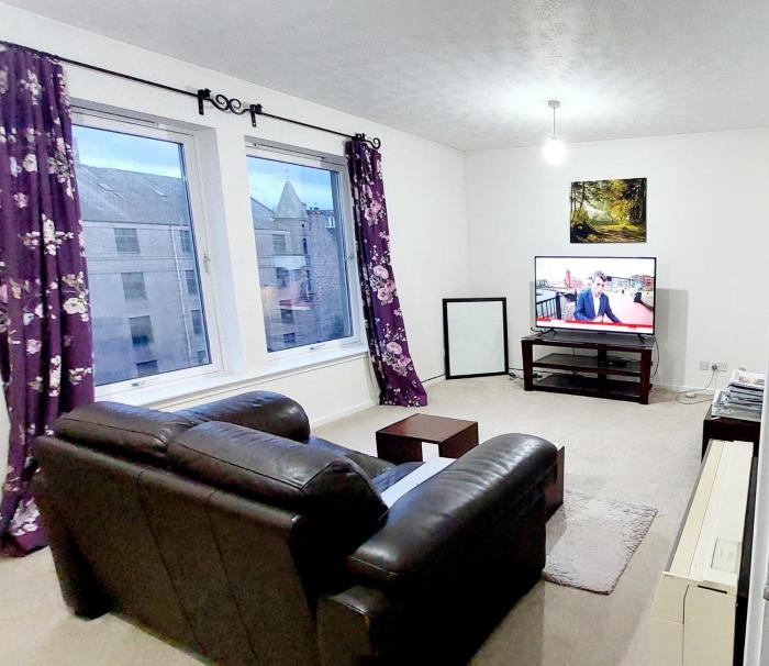 Mearns Gate Neat & Cozy 1 Bedroom Flat - City Centre Aberdeen