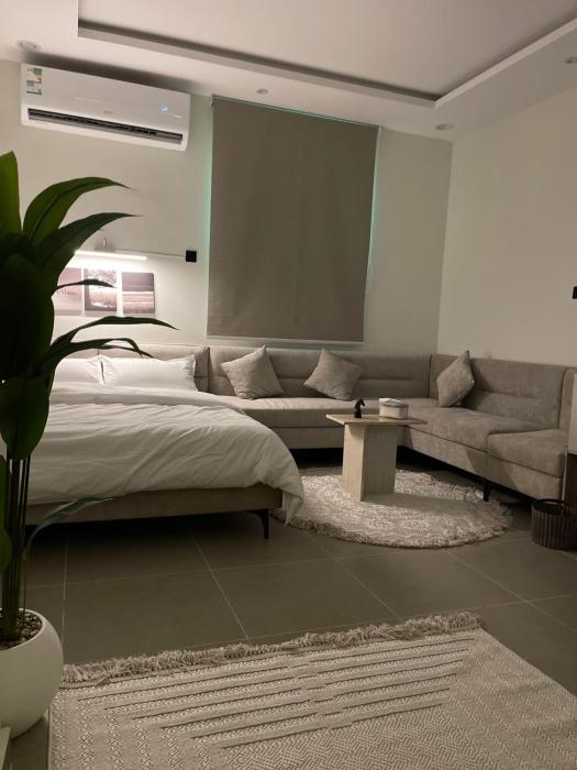 استديو مكتبي فندقي متكامل الخدمات Studio with office and full service