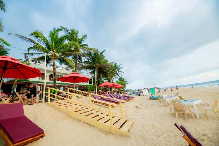 Royal Beach Hotel Hikkaduwa