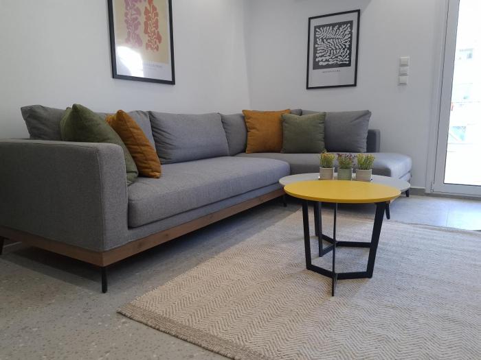 Meraki Apartment by Figleaf