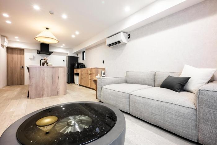 WABI & GIVE Nakano Araiyakushi