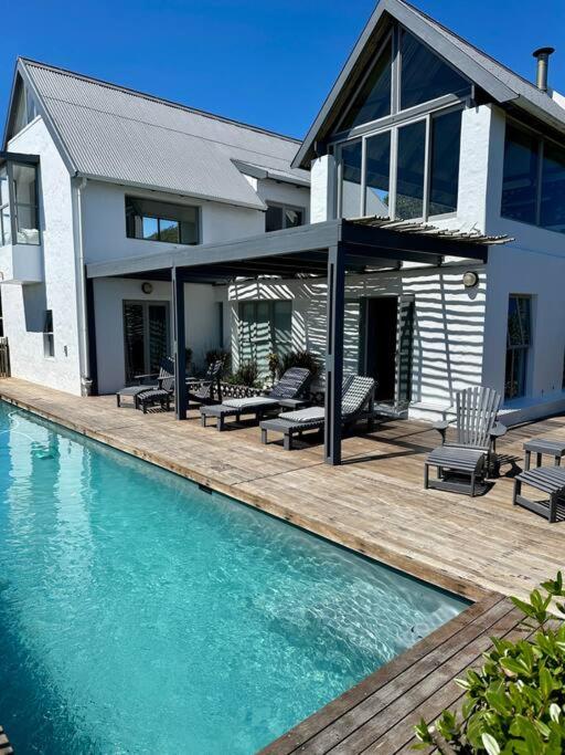 Coastal Charm Villa Kommetjie