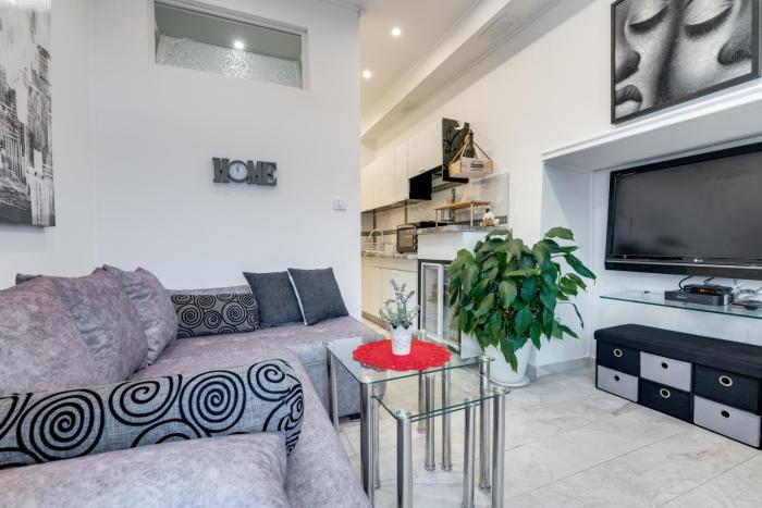 B&B Apartments Coli apartments Ema & Antigona self check on the ground floor