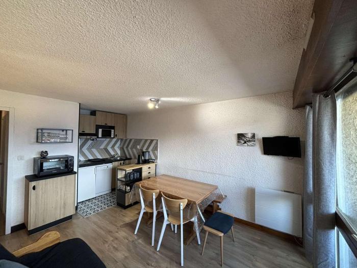 Studio cabine rénové, 150m pistes - Auris en Oisans - FR-1-297-6