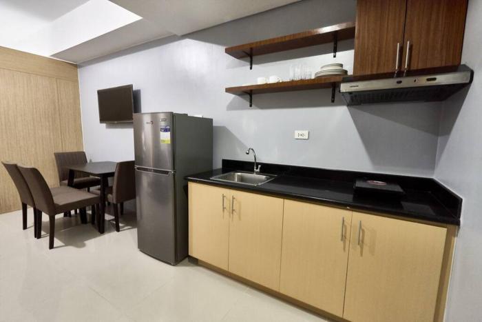 Spacious SM North Edsa Staycation Oasis with WIFI