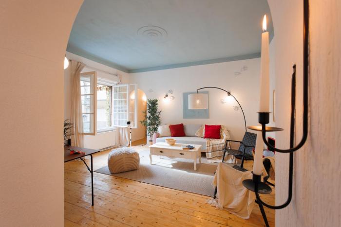 Company Mansion with Cinema & Balcony Old Town