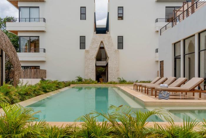 New luxury studio with plunge pool