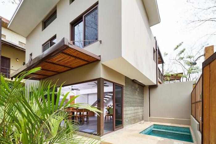 Green Turtle Townhome #4 Private Pool & Garden 300Mtrs to Beach