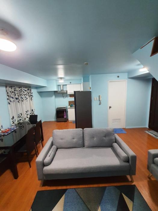 Beautiful 2-Bedroom condo unit at Gateway Garden Ridge