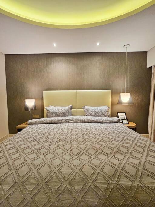 1BR Tower B Paramount Apartment