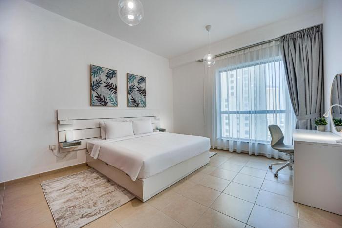 Bright apartment in JBR few steps from the beach