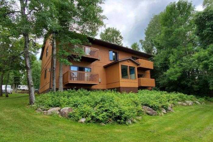 2 Bedroom Loon Villa In Voyageurs National Park