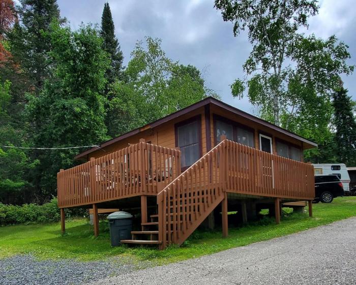 2 Bedroom Spruce Cabin In Voyageurs National Park
