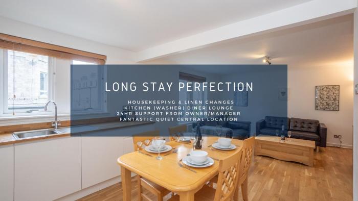 Free Allocated Parking Space at Rear Entrance & Fast WIFI, Ideal for Long Term Contractor, Corporate, etc Stays, Regular Housekeeping Option - Dwellcome Home Ltd 2 King Beds West End Apt, Half Mile to Street yet Quiet - See Our Site for Assurance