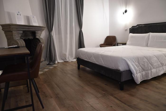 Roma Chic Cattolica Gemelli