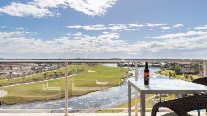 Spa Apartment - Beautiful Views Of Golf Course!