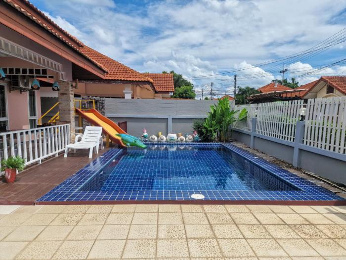 Bluepool Villa Pattaya