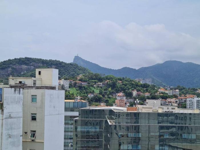 Apartamento 3 quartos em frente ao Metrô Cinelândia