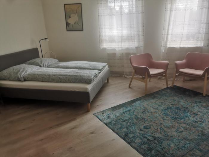 1,5 Zi Wohnung 43 qm im Zentrum von Plochingen, frisch renoviert und voll ausgestattet