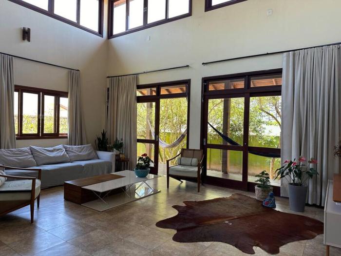 Casa Ampla a poucos metros da Praia