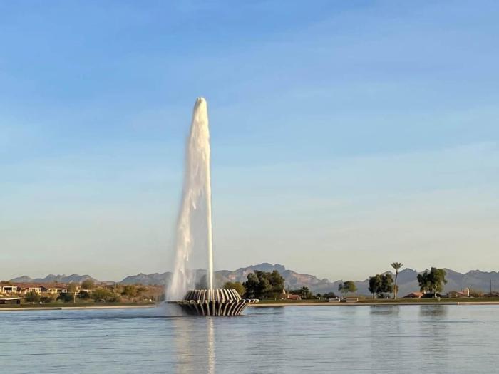 Stylish and Prestigious - 2 Bed 2 Bath On The Avenue