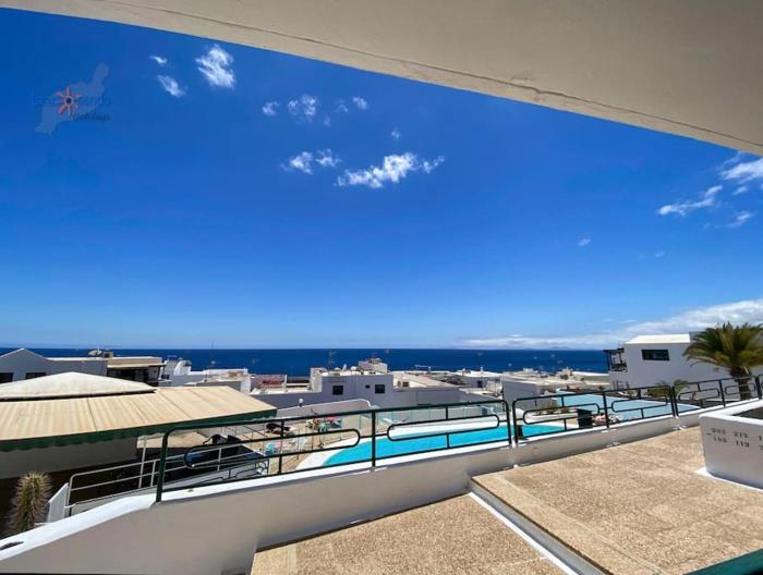 Casa Louie Marie - sea view aircon IPTV WiFi VV in Portonovo complex