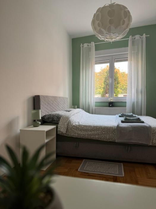 Twins Osijek - private parking