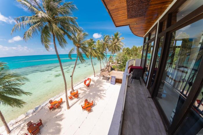 Heron Beach Hotel Dhiffushi